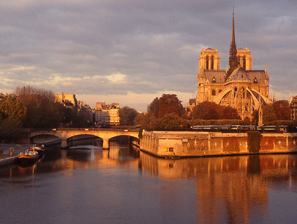 Notre Dame early in the morning